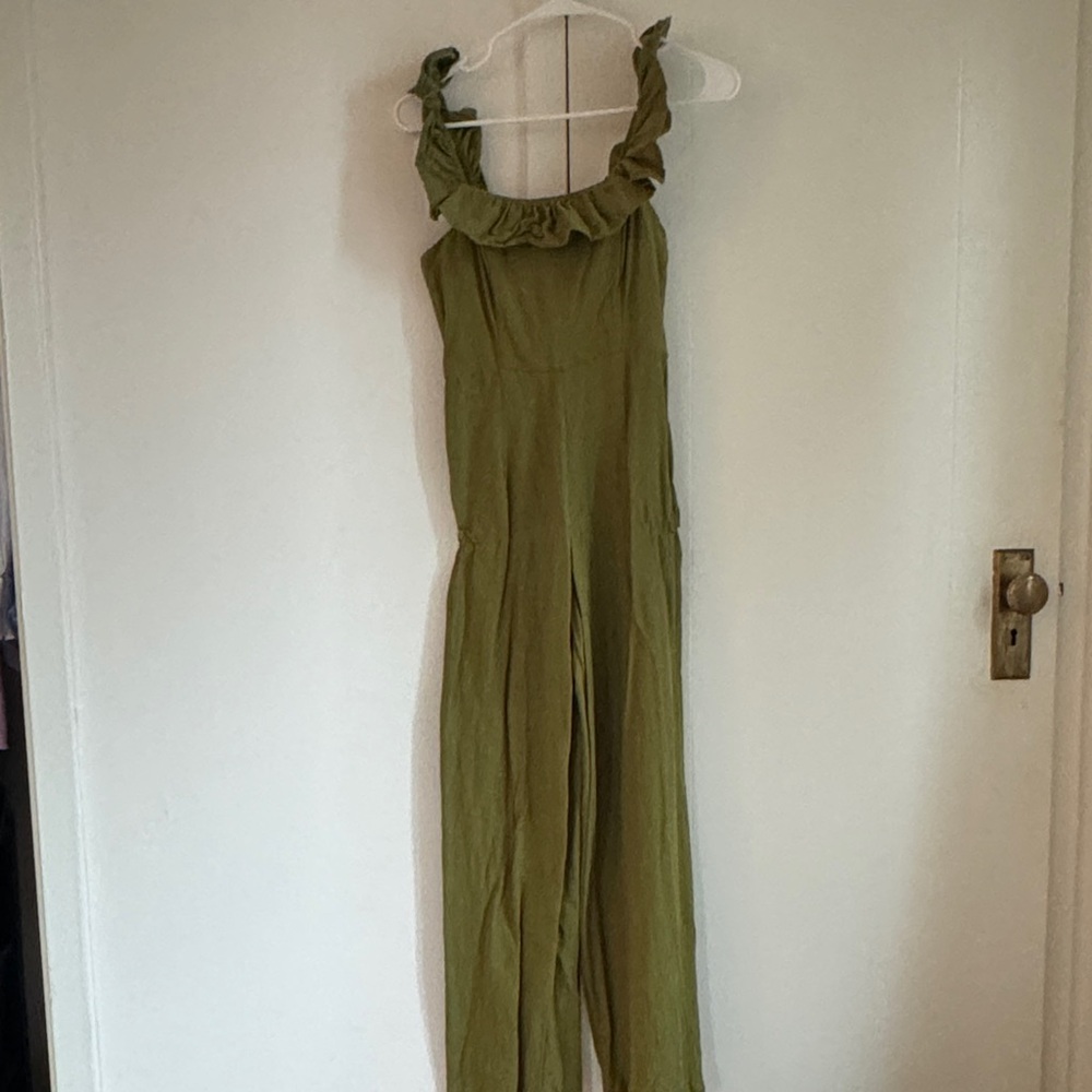 Olive Green Sleeveless Jumpsuit